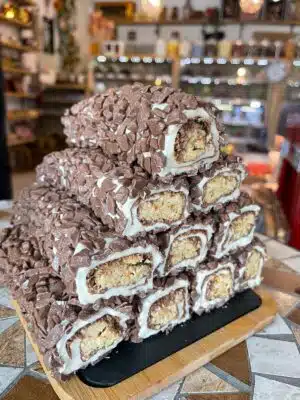 ZOETTERETTE  Leopard MELK CHOCOLADE MET HAZELNOOT KADAYIF CREME/PASTA TURKS FRUIT 250 GRAM
